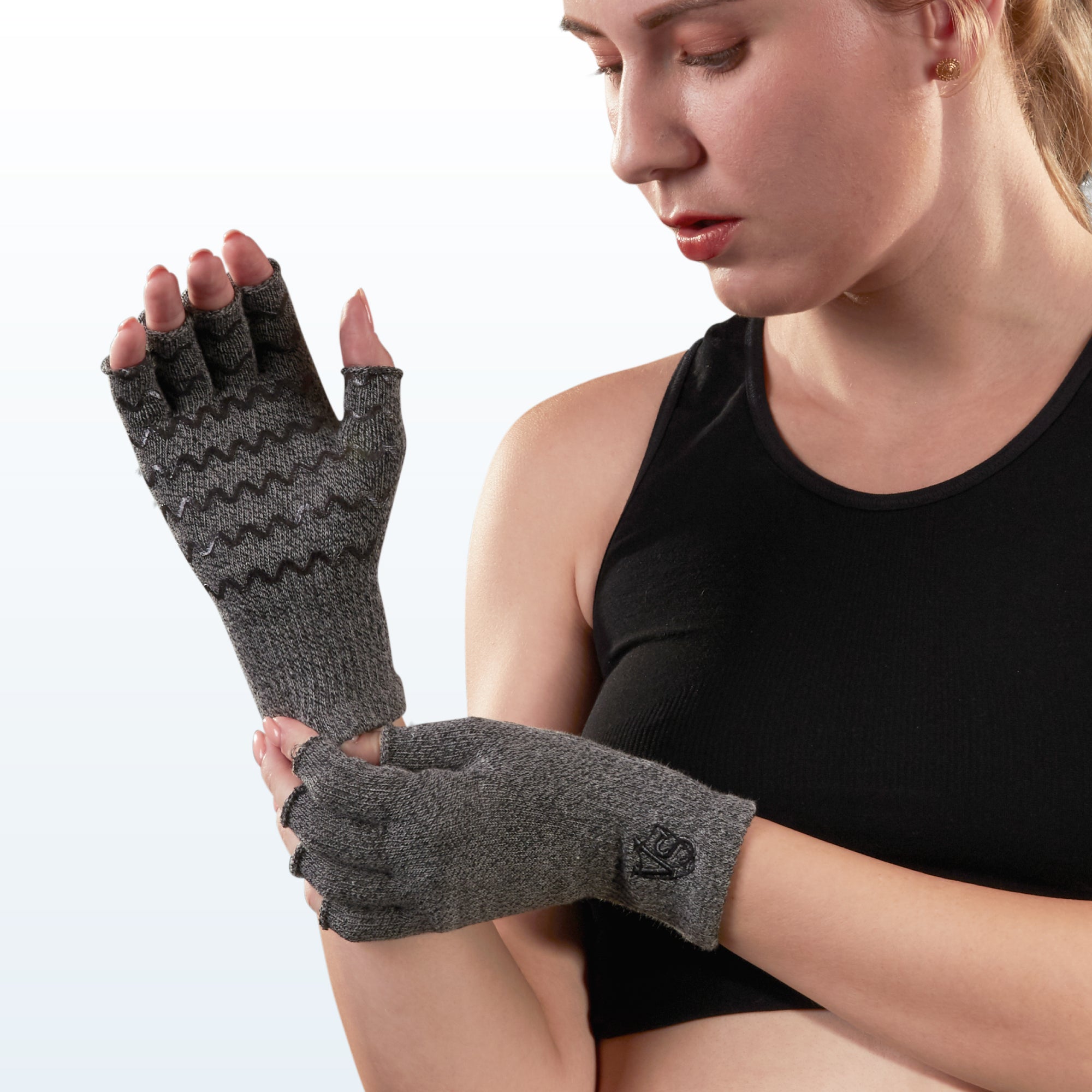 Anti-Slip Fingerless Recovery Gloves