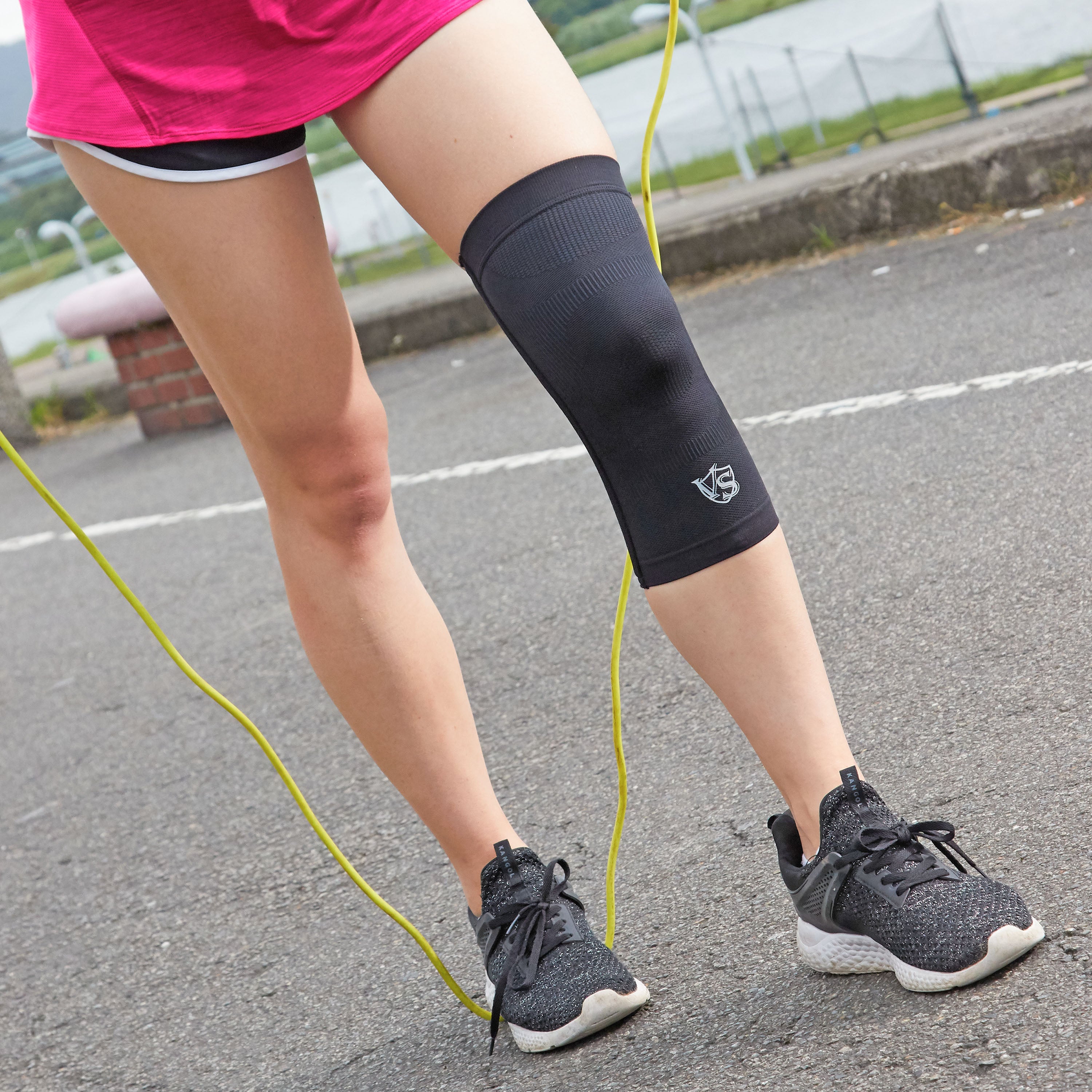 Brace-Germanium Compression 400 Thread Count Knee Sleeves (1 PC) - Vital Salveo